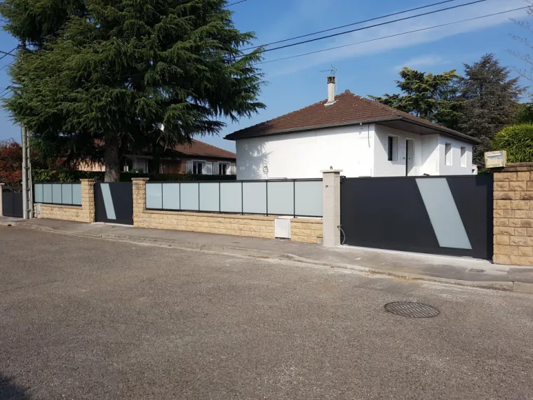 Portail sur mesure, Écully, Art Métallique